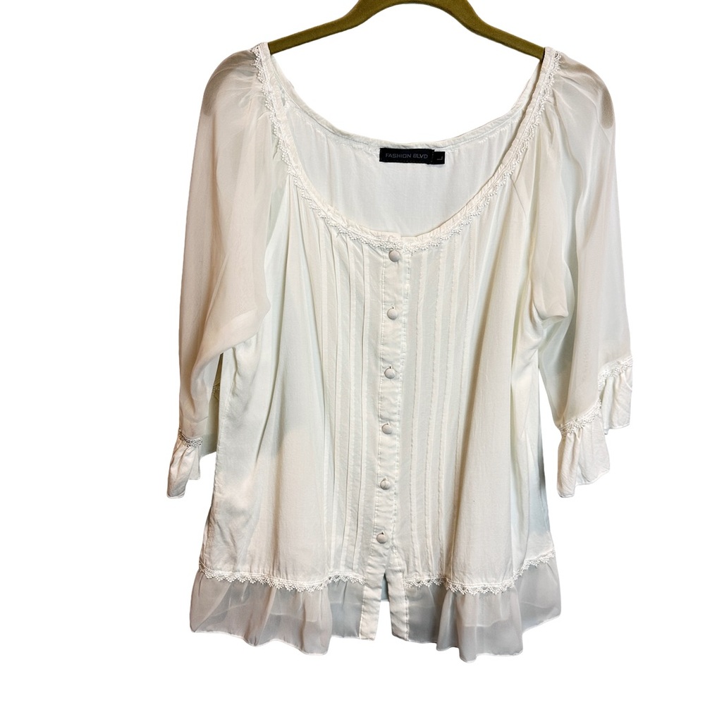 Feminine Creamy White Lace Trim Ruffled Blouse L‎